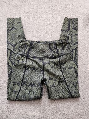 Snakeskin Print Leggings